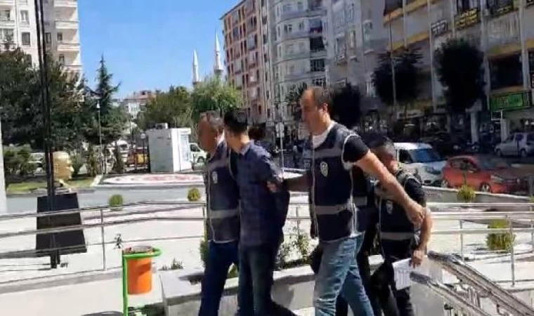 Çorum’da kuyumcuyu sahte altınla dolandıran 2 şüpheli Sivas’ta yakalandı