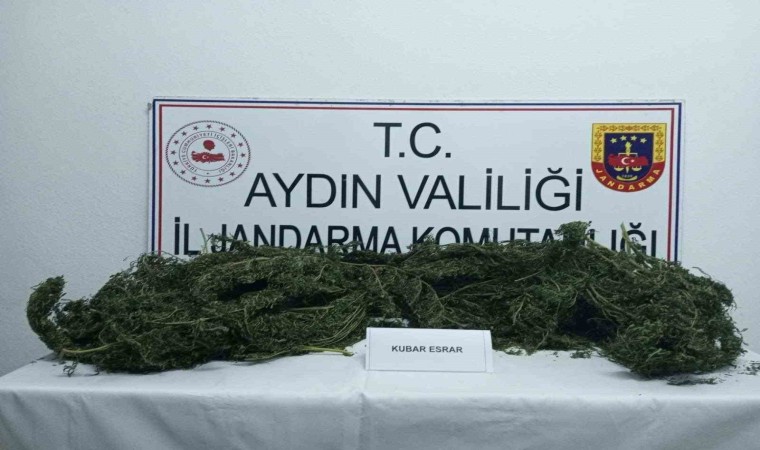 Çuvala koyduğu 10 kilo uyuşturucu ile yakalandı