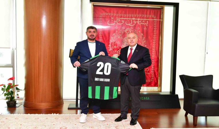 Denizlispor yönetimi Vali Coşkunla buluştu