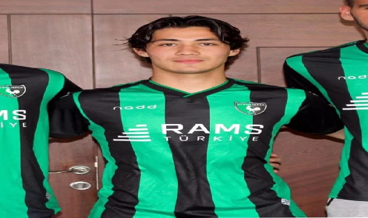 Denizlispor’un yeni 10 numarası Samet Emre