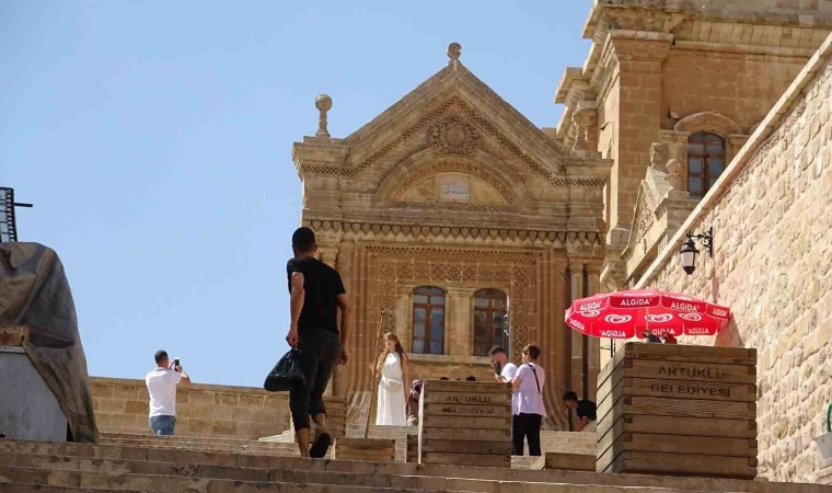 Deprem ve seçimler Mardin turizmini etkiledi