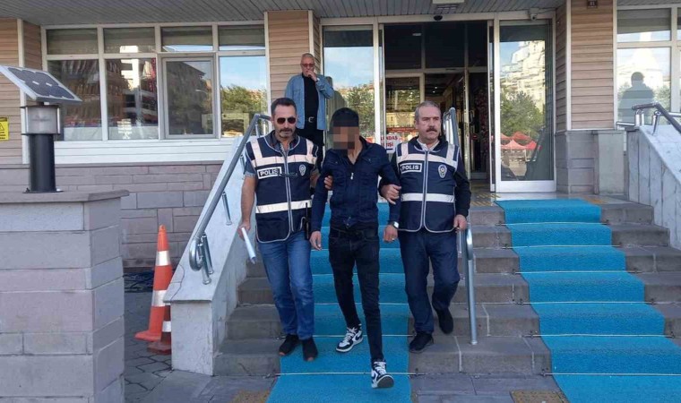 Devlet kurumları ile ilgili aşağılayıcı içerik paylaştı, gözaltına alındı