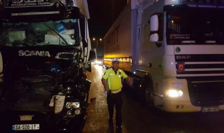 Edirne’de iki TIR çarpıştı: 1 ölü