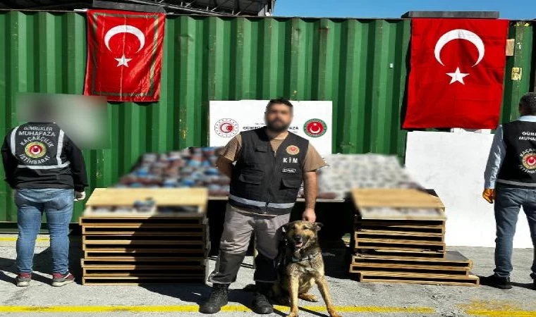 (Ek bilgi ve fotoğrafla) İstanbul’da büyük operasyon: 424 kilo uyuşturucu ele geçirildi