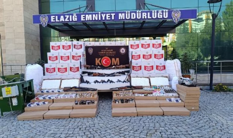 Elazığ’daki ’Sis Operasyonu’nda kaçak malzemeler ve 26 silah ele geçirildi