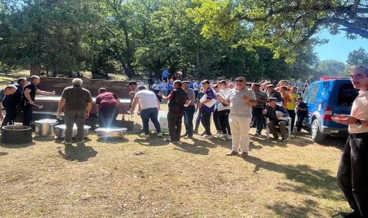 Emetin Bahatlar köyünde geleneksel güz hayrı