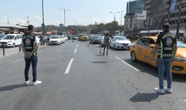 Eminönü’nde taksi denetimi 