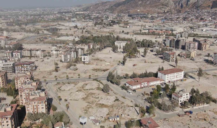 Enkazın yüzde 72sinin kaldırıldığı Hatayda, vatandaş yıllarca yaşadığı sokakları tanıyamaz hale geldi