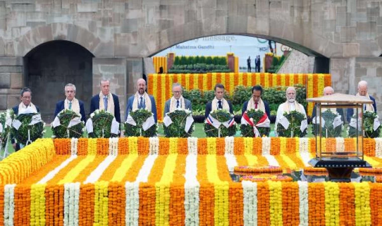 Erdoğan, Mahatma Gandhi’nin anıt mezarını ziyaret etti