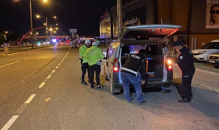 Erzincanda 2 adet el bombası ele geçirildi