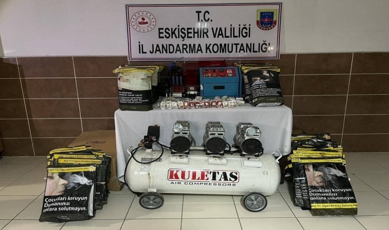 Eskişehirde jandarma 11 kilogram kaçak tütün ele geçirdi