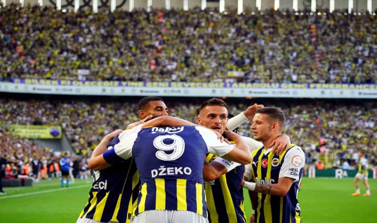 Fenerbahçe, Süper Ligde 4te 4 ile devam ediyor