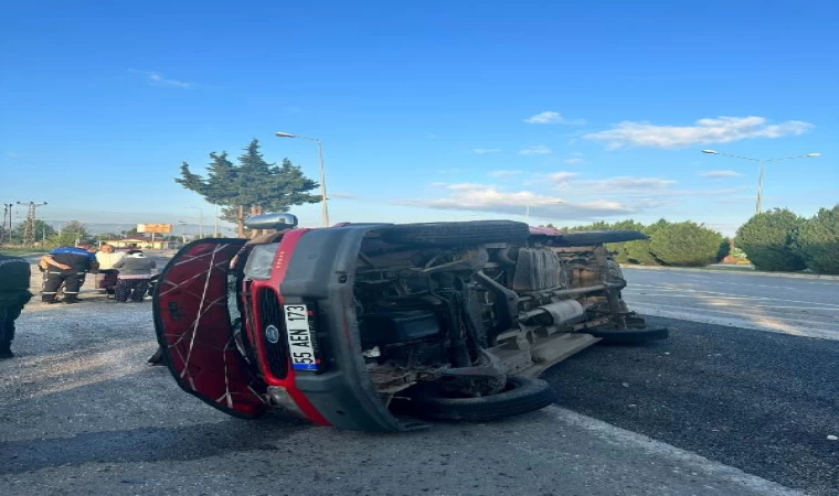 Fındık işçilerini taşıyan minibüs devrildi: 15 yaralı