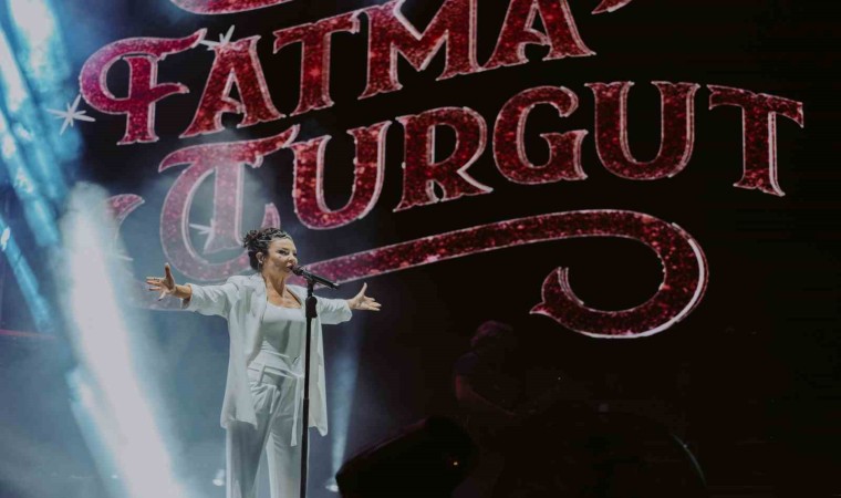 GastroANTEP Festivalinin ilk gününde Fatma Turgut sahne aldı