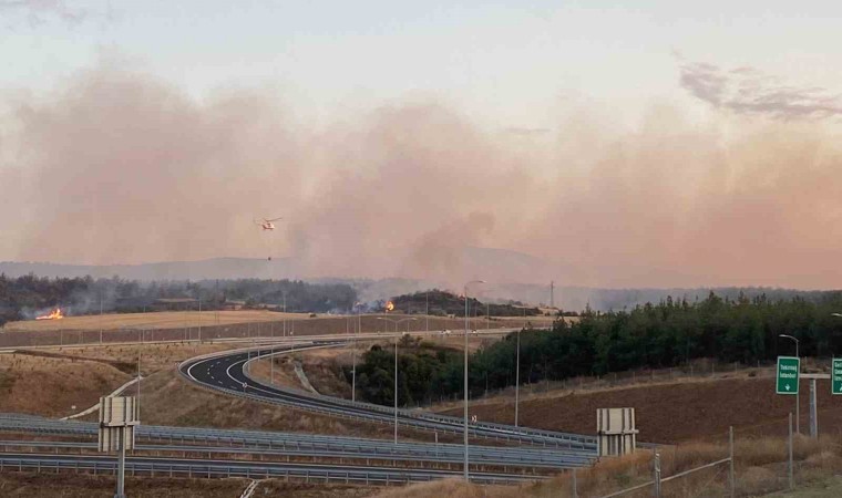 Geliboludaki yangın askeri bölgede devam ediyor