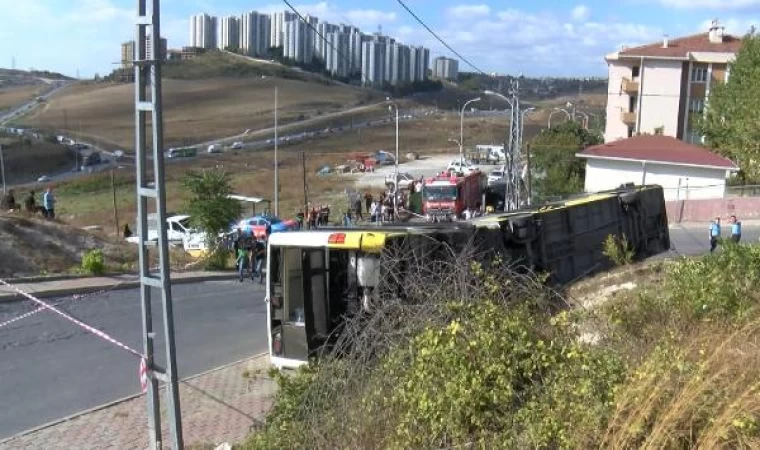 (Geniş haber) Başakşehir’de İETT otobüsü devrildi: 5 yaralı 