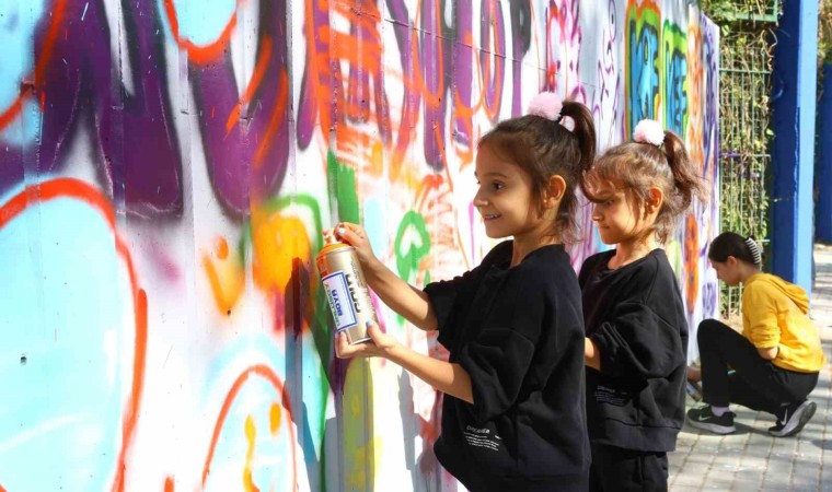 Grafiti meraklıları Hüdavendigar Kent Parkında buluşuyor