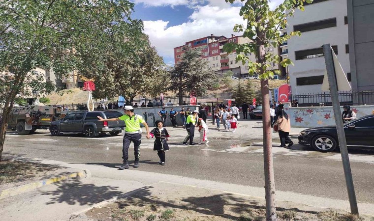 Hakkari de trafik denetimleri arttırıldı