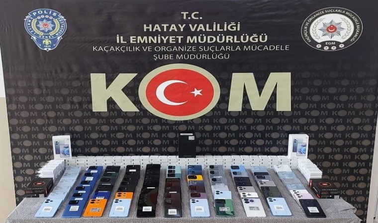 Hatayda kaçak telefon operasyonu