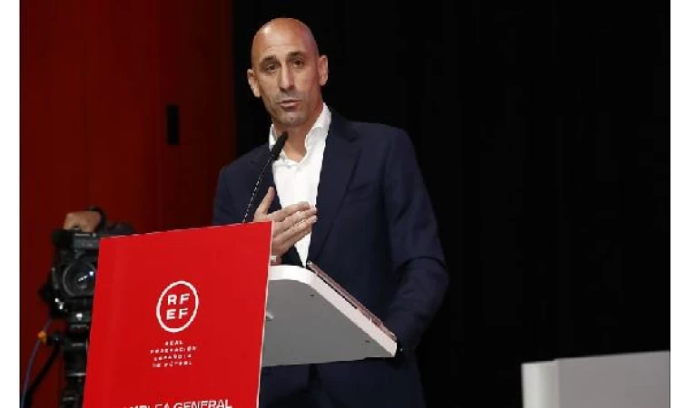 İspanya Futbol Federasyonu Başkanı Rubiales istifa etti