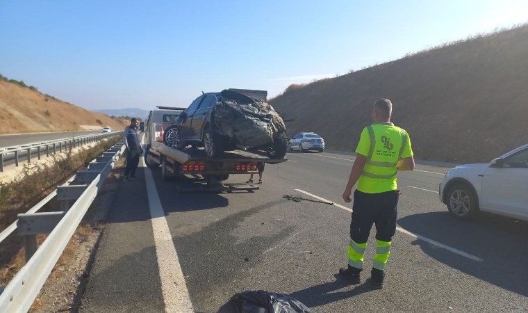 İstanbul-İzmir Otoyolunda üç araç kazaya karıştı: 2 ölü, 7 yaralı