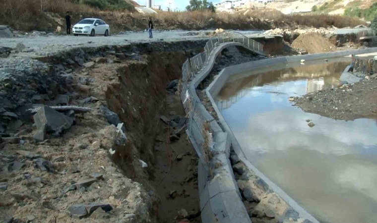 İstanbulda felaketin üzerinden 5 gün geçti, çöken dere yatağında çalışma başlatılmadı