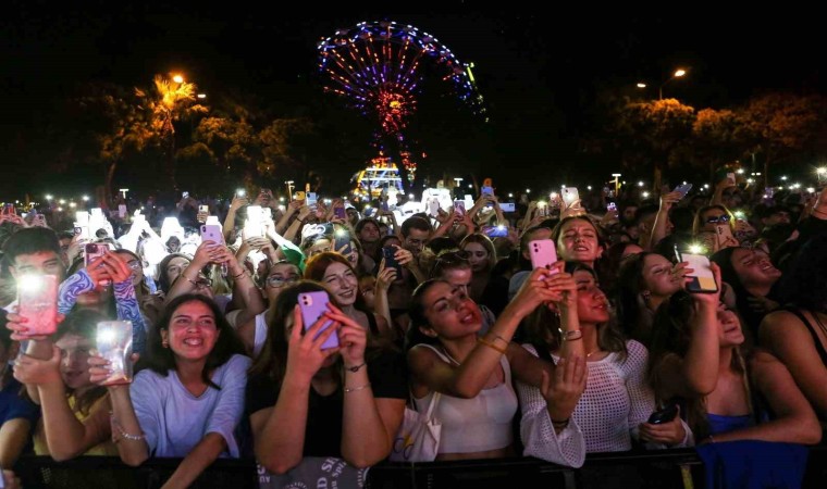 İzmir Enternasyonal Fuarında müzik ziyafeti