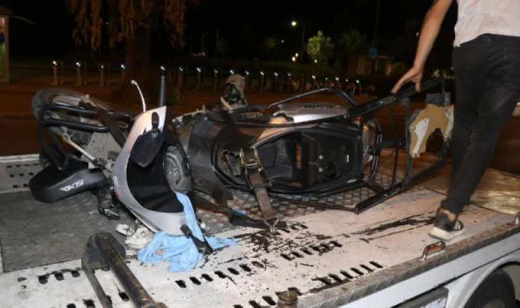 İzmir’de motokurye ile otomobil çarpıştı: 1 ölü, 1 yaralı