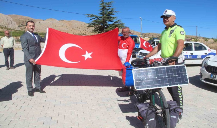 Kahraman Polis Fethi Sekin anısına bin 500 kilometre pedal çevirdi