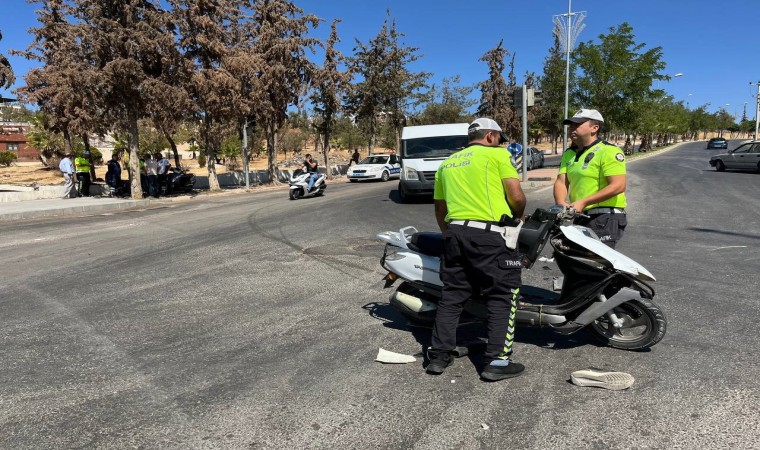 Kiliste ambulans ile motosiklet çarpıştı:1 ağır yaralı