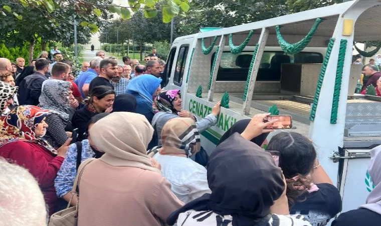 Kırklareli’nde yaşanan sel felaketinde hayatını kaybeden Raile Şimşek’in cenazesi Denizli’ye götürüldü 