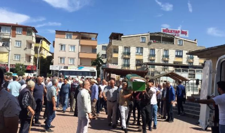 Kocaeli’de eşinin öldürdüğü kadın, son yolculuğuna uğurlandı