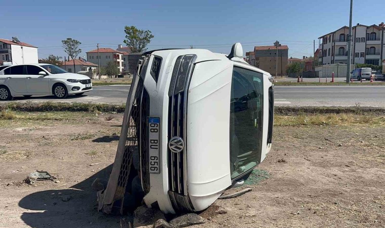 Kontrolden çıkan cip yan yattı: 1 yaralı