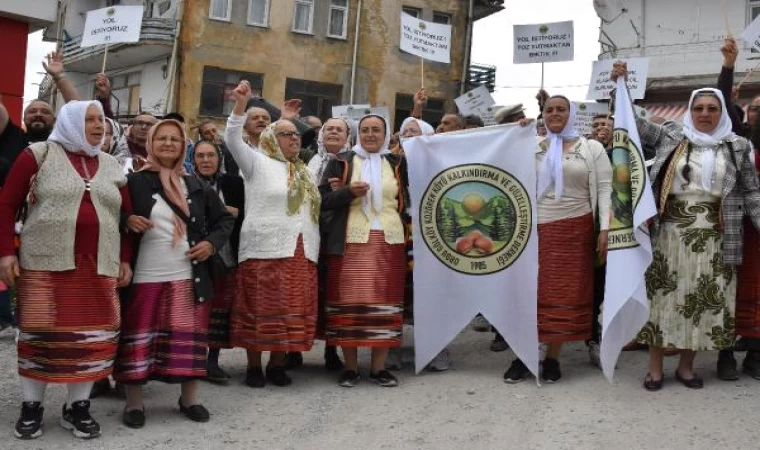 Mahalleliden ’Yolumuz yapılsın’ eylemi