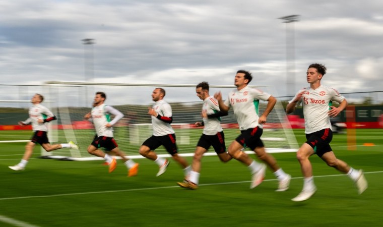 Manchester Unitedda Mason Mount ve Harry Maguire takımla çalışmalara başladı