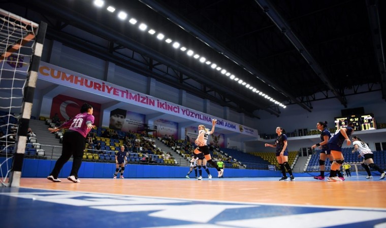 Mavi Kelebekler deplasmanda galip