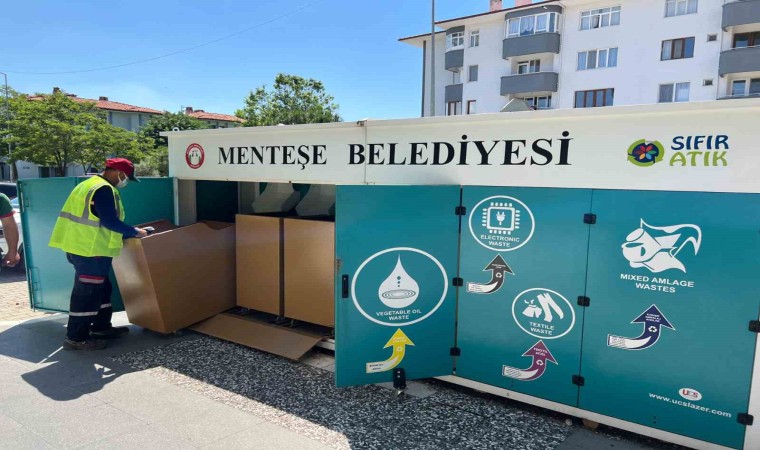 Menteşeye modern atık getirme merkezleri