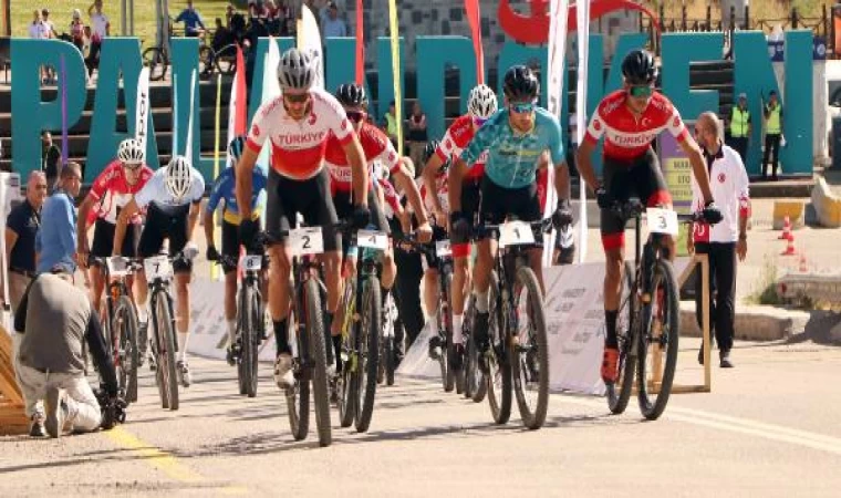 Milli bisikletçiler, Palandöken’de olimpiyat kotası için pedal çevirdiler