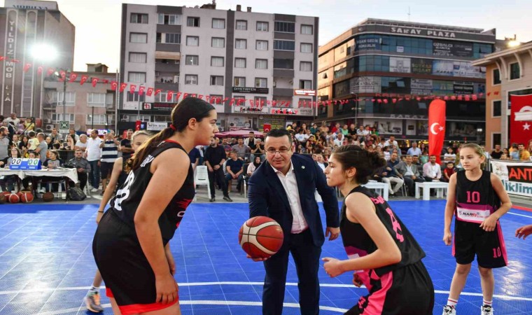 Mustafakemalpaşanın markası Tatlıtop Basketbol Şenlikleri başladı