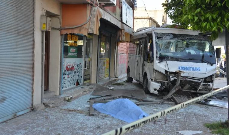 Otobüs durağındaki 2 kişinin ölümüne neden olan dolmuş şoförü uyuşturucu etkisindeymiş