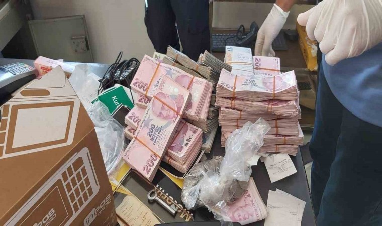 (Özel) Bursadaki tefeci çetesi 10dan fazla fırına çökmüş...2 milyon lira çamaşır ve kurutma makinesinden çıktı