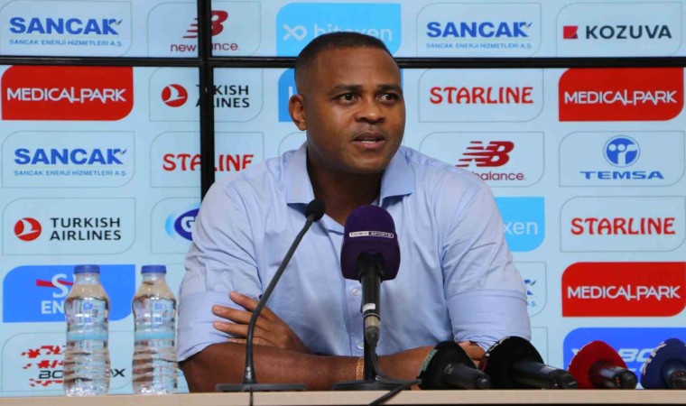 Patrick Kluivert: Maça çıkan bütün oyuncular sahaya yüreğiyle çıktı