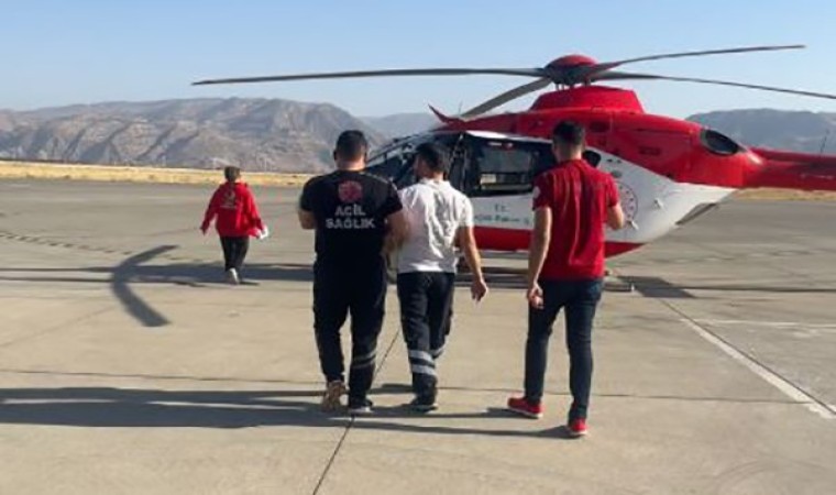 Şırnakta ambulans helikopter minik Aras için havalandı