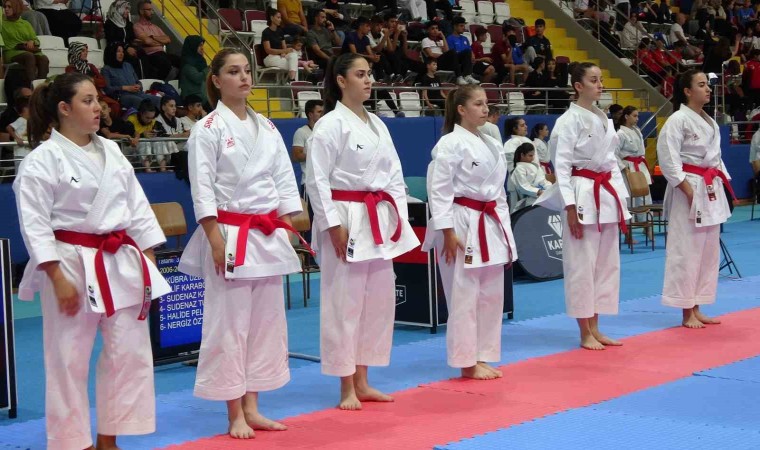 Tavşanlıda Karate Turnuvası