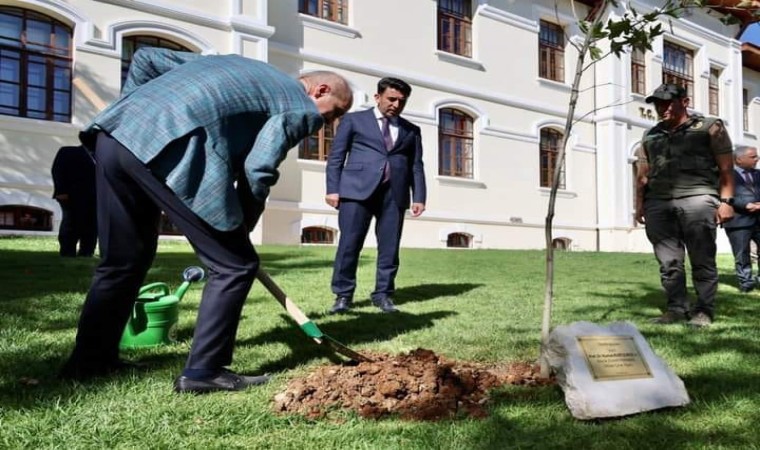 TBMM Başkanı Kurtulmuş Bileciki ziyaret etti