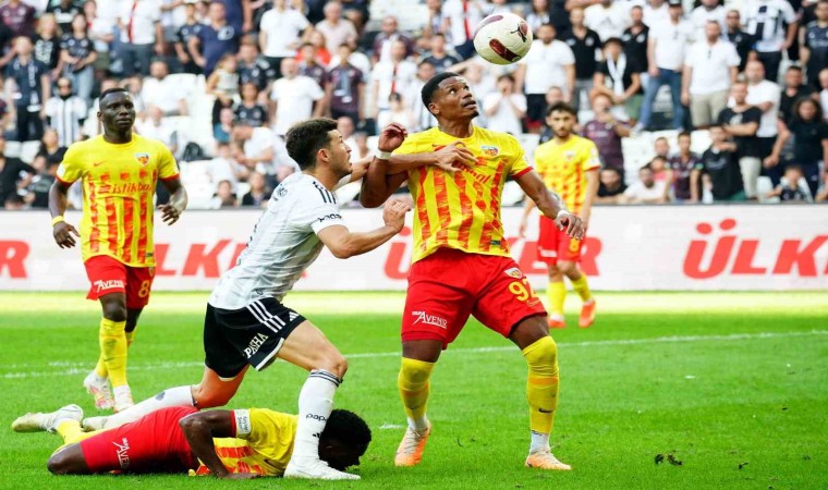 Trendyol Süper Lig: Beşiktaş: 0 - Kayserispor: 0 (İlk yarı)