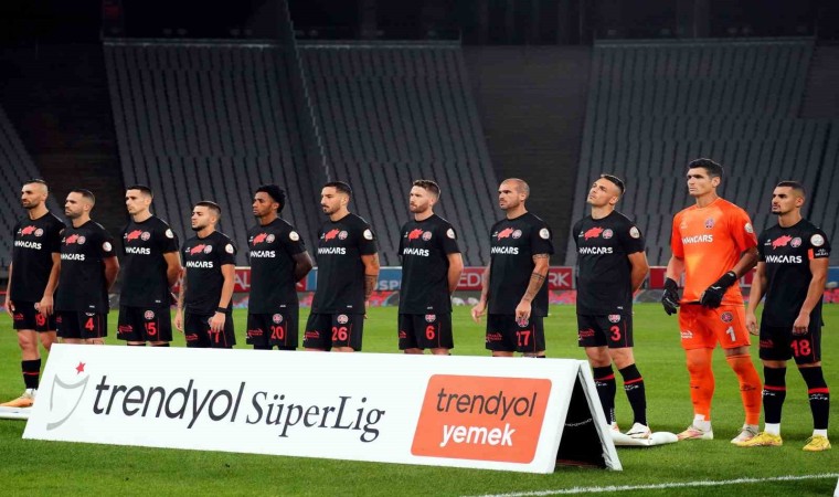 Trendyol Süper Lig: Fatih Karagümrük: 0 - Hatayspor: 0 (Maç devam ediyor)