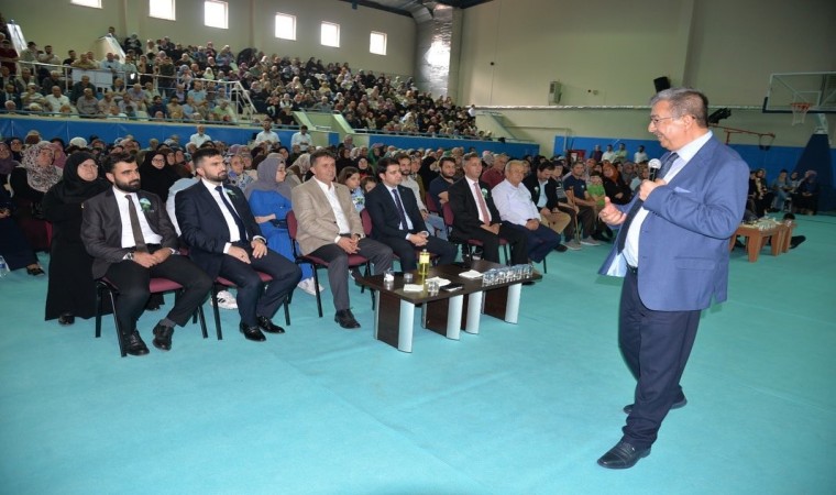 Türkelide Mevlid-i Nebi Haftasında Hayati İnanç konferans verdi