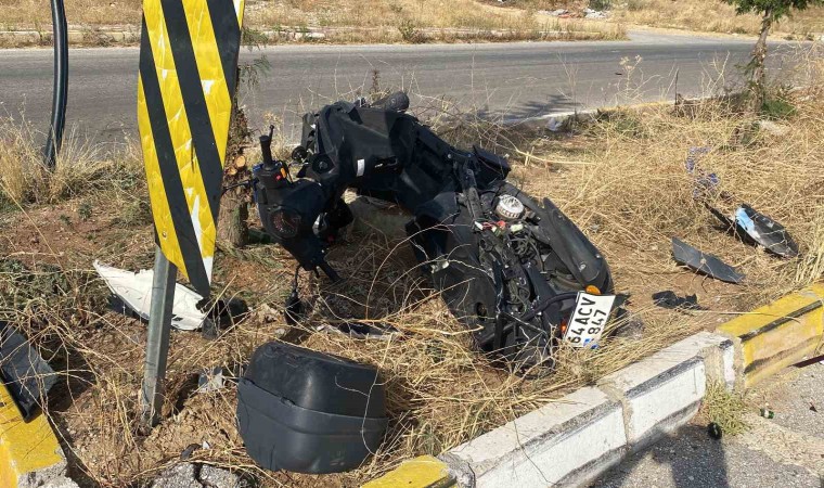 Uşakta motosiklet ile otomobil çarpıştı: 2 ağır yaralı