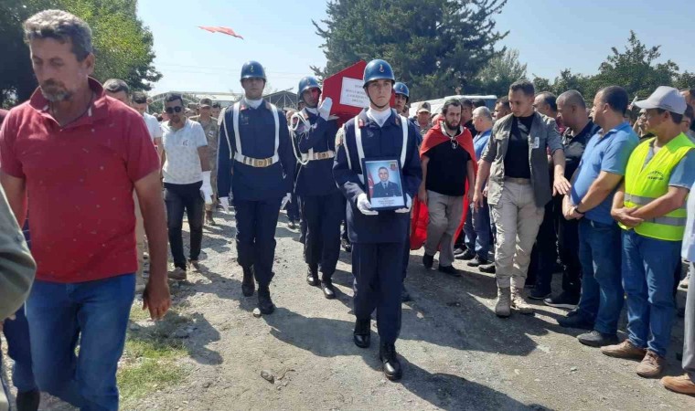 Uyuşturucu operasyonunda şehit olan Bozkurt, son yolculuğuna uğurlandı